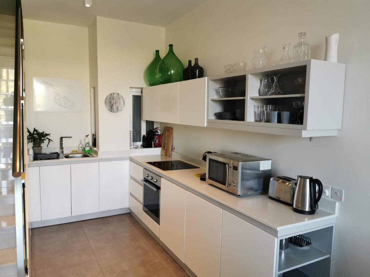 Duplex Maisonette With Heated P-Pool And Jacuzzi Saint Julian's Exterior photo